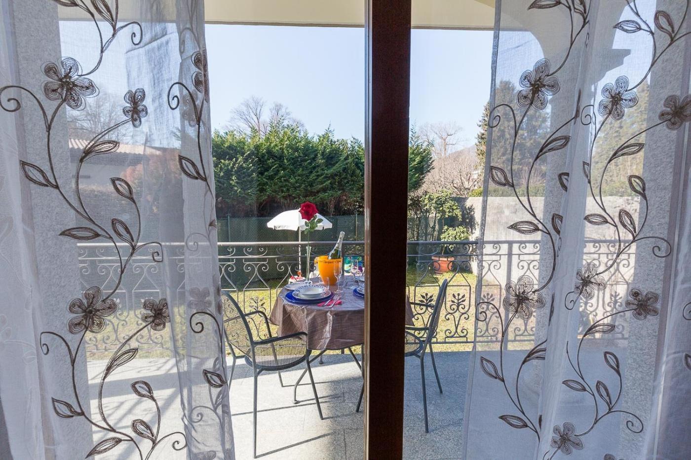 La Petite Dame - Lake Maggiore - 100 M From The Lake Verbania Exterior foto